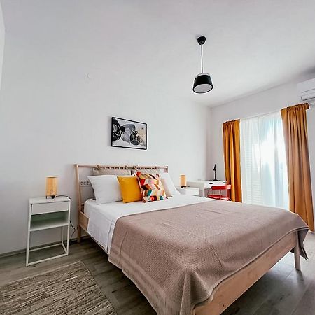 Apartments Happy Sukošan Buitenkant foto