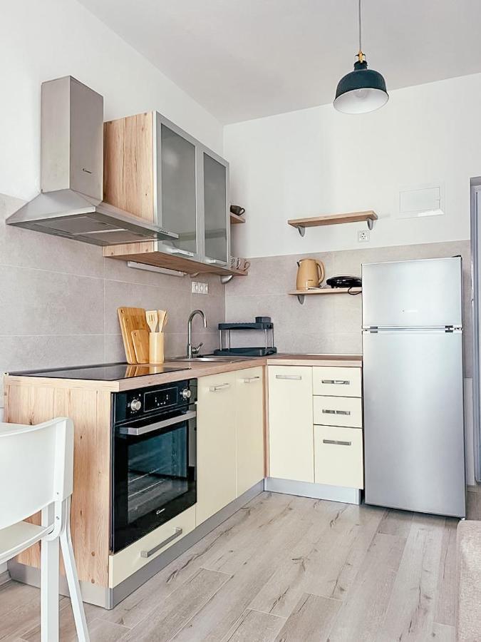 Apartments Happy Sukošan Buitenkant foto